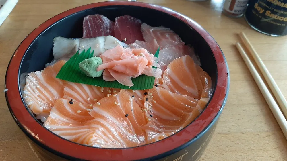 Sashimis Sur Riz Vinaigre